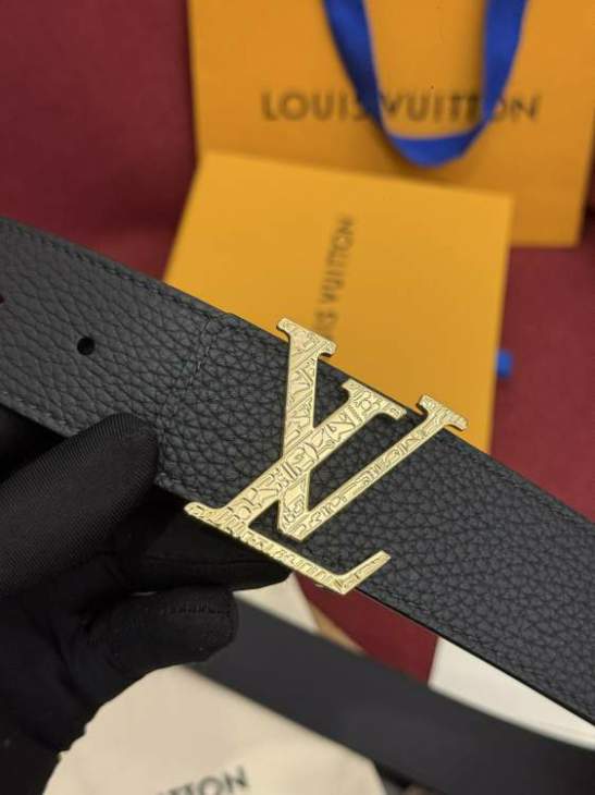 Picture of Louis Vuitton Belts _SKUfw240691849fw